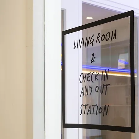 171 فندق روتردام